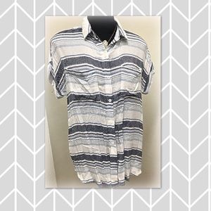 Short sleeve button down top